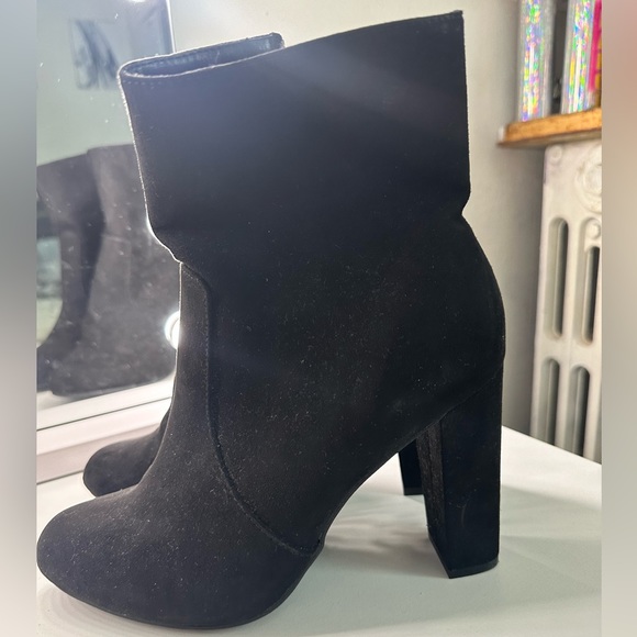 SHORT SUEDE BOOTS - Picture 2 of 5